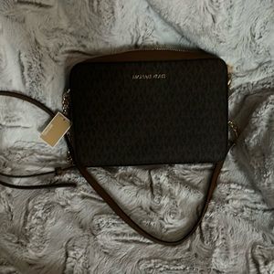 Mk purse, new with tags